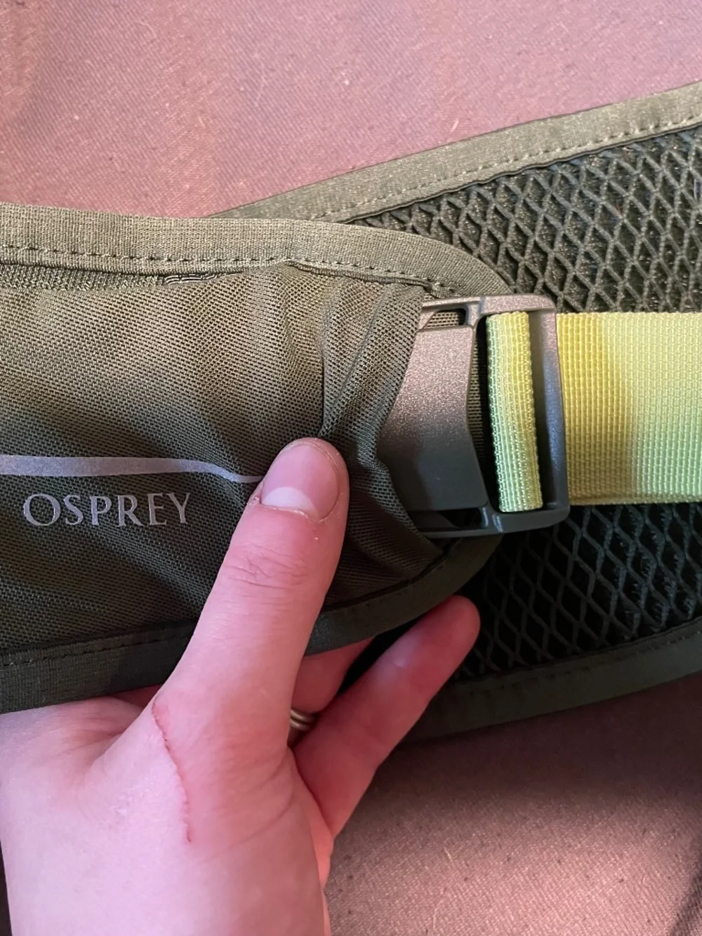 Green osprey running waist belt